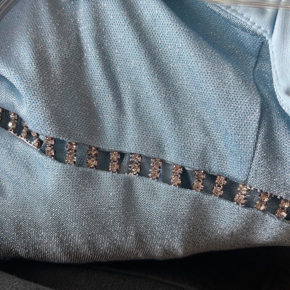 Blue prom / formal gown - Picture 7 of 8